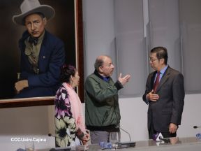 Copresidentes de Nicaragua despiden al Embajador de la República Popular China, Compañero Chen Xi