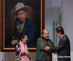 Copresidentes de Nicaragua despiden al Embajador de la República Popular China, Compañero Chen Xi