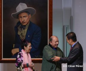Copresidentes de Nicaragua despiden al Embajador de la República Popular China, Compañero Chen Xi