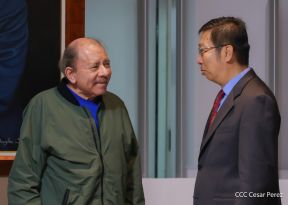Copresidentes de Nicaragua despiden al Embajador de la República Popular China, Compañero Chen Xi