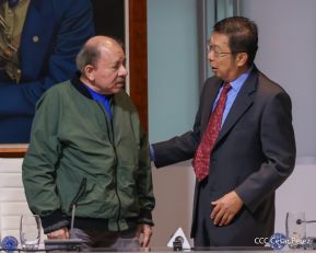 Copresidentes de Nicaragua despiden al Embajador de la República Popular China, Compañero Chen Xi