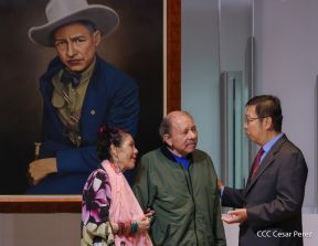 Copresidentes de Nicaragua despiden al Embajador de la República Popular China, Compañero Chen Xi