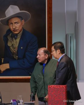 Copresidentes de Nicaragua despiden al Embajador de la República Popular China, Compañero Chen Xi