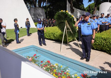 Conmemoración al Comandante Carlos Fonseca reúne a Juventud Sandinista y servidores públicos