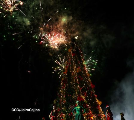 Familias de Managua disfrutan de la Feria Ganadera Navidad 2025