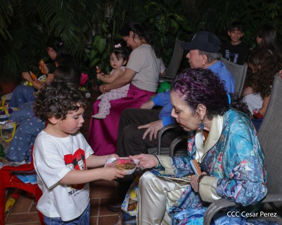 Copresidentes de Nicaragua, comandante Daniel Ortega y Compañera Rosario Murillo celebran la Purísima 