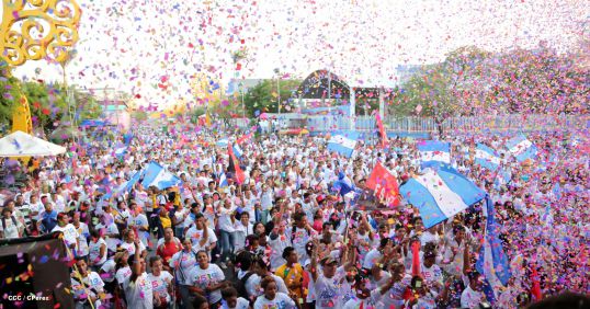 Juventud camina en Amor, Paz y Vida hacia Nuevos Tiempos