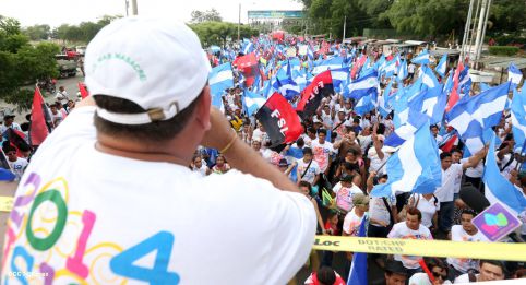 Juventud camina en Amor, Paz y Vida hacia Nuevos Tiempos