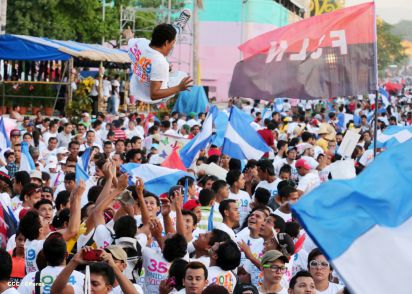 Juventud camina en Amor, Paz y Vida hacia Nuevos Tiempos