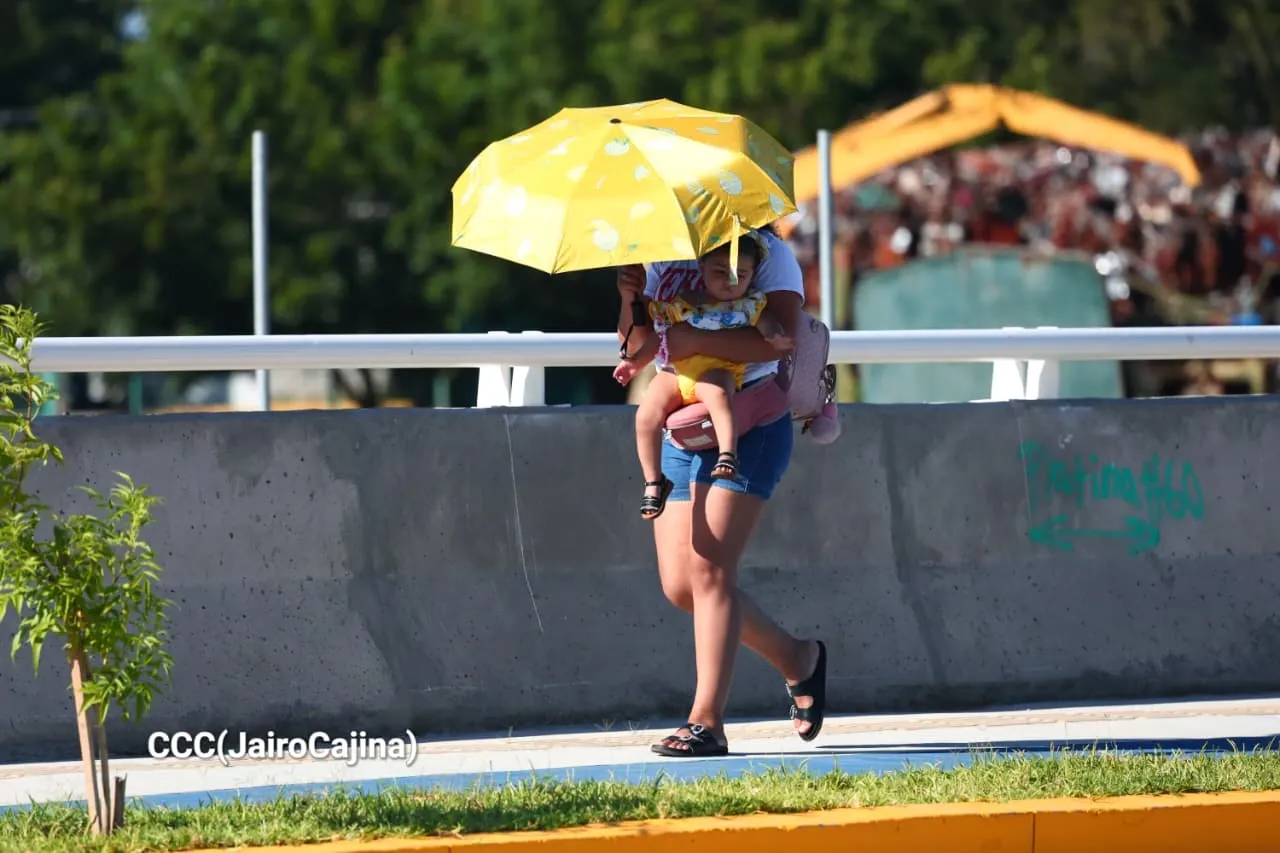 Entrega del Tramo Cuatro de la Pista Héroes de la Insurrección