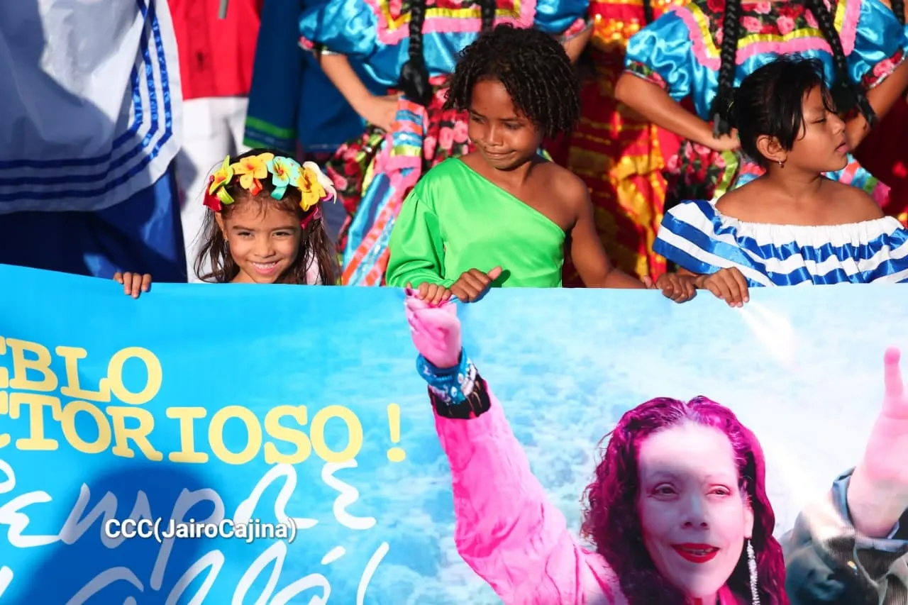 Entrega del Tramo Cuatro de la Pista Héroes de la Insurrección