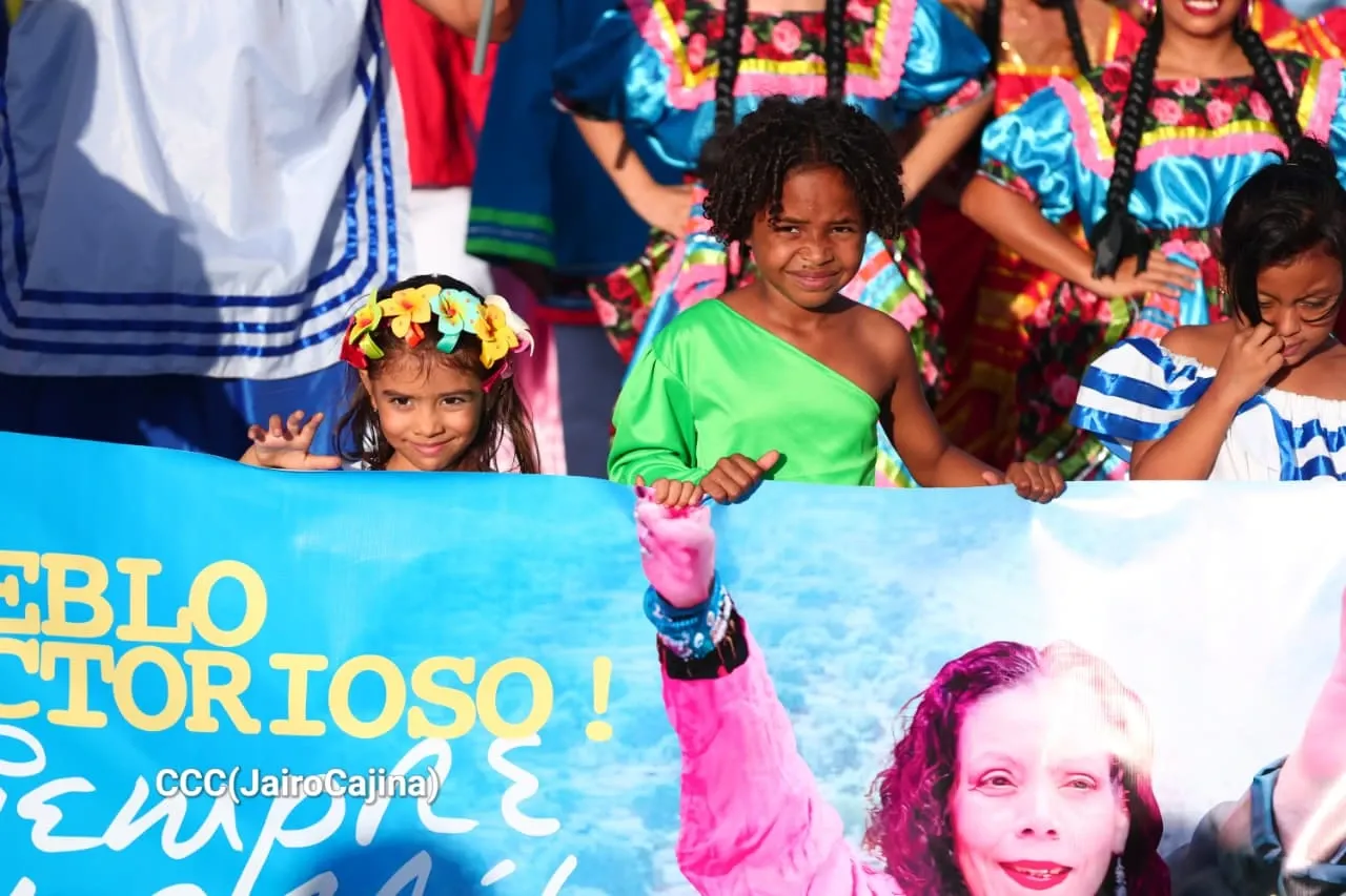 Entrega del Tramo Cuatro de la Pista Héroes de la Insurrección