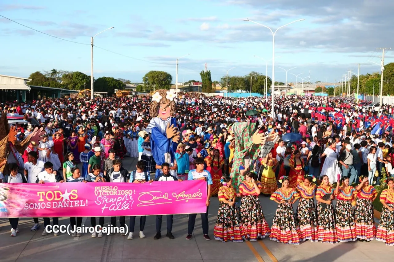 Entrega del Tramo Cuatro de la Pista Héroes de la Insurrección