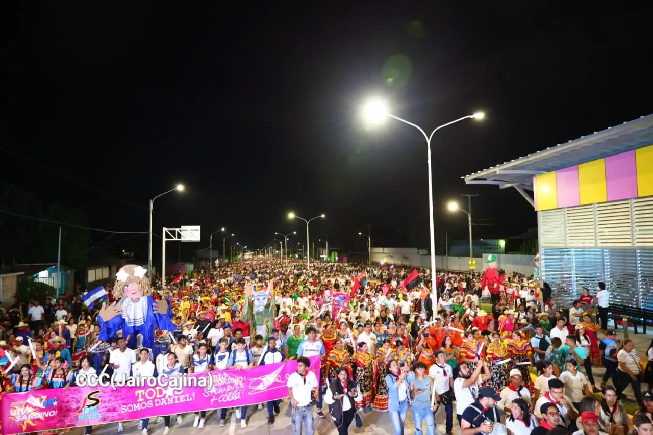 Entrega del Tramo Cuatro de la Pista Héroes de la Insurrección