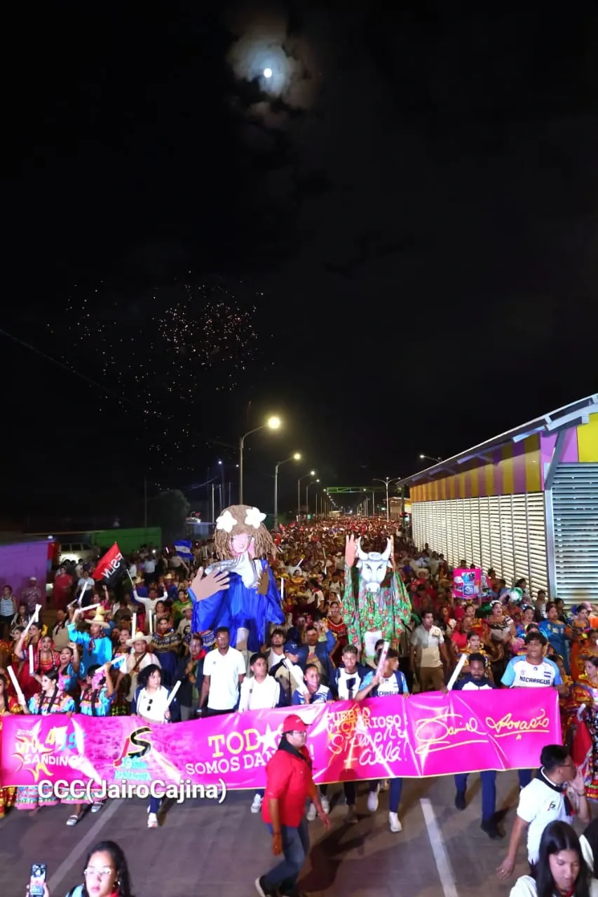 Entrega del Tramo Cuatro de la Pista Héroes de la Insurrección