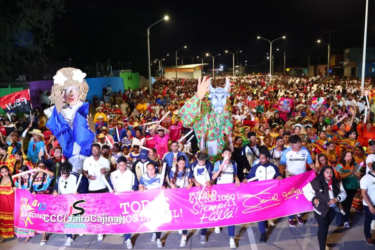 Entrega del Tramo Cuatro de la Pista Héroes de la Insurrección