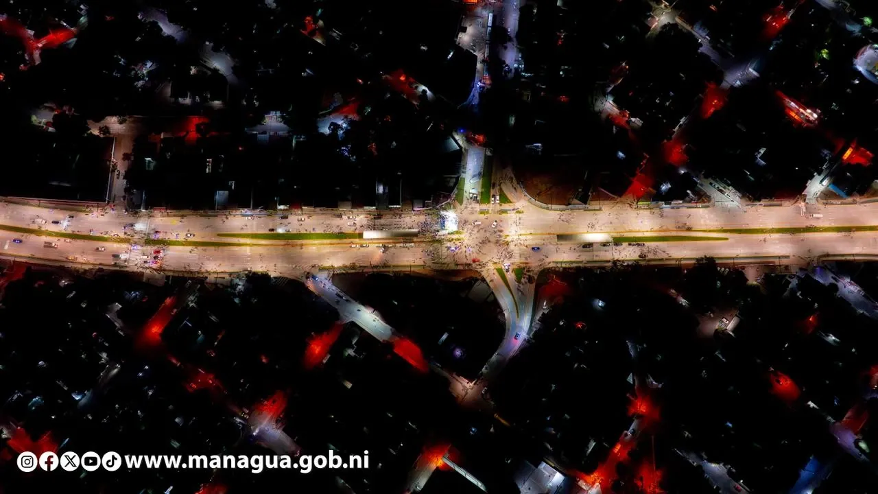 Entrega del Tramo Cuatro de la Pista Héroes de la Insurrección