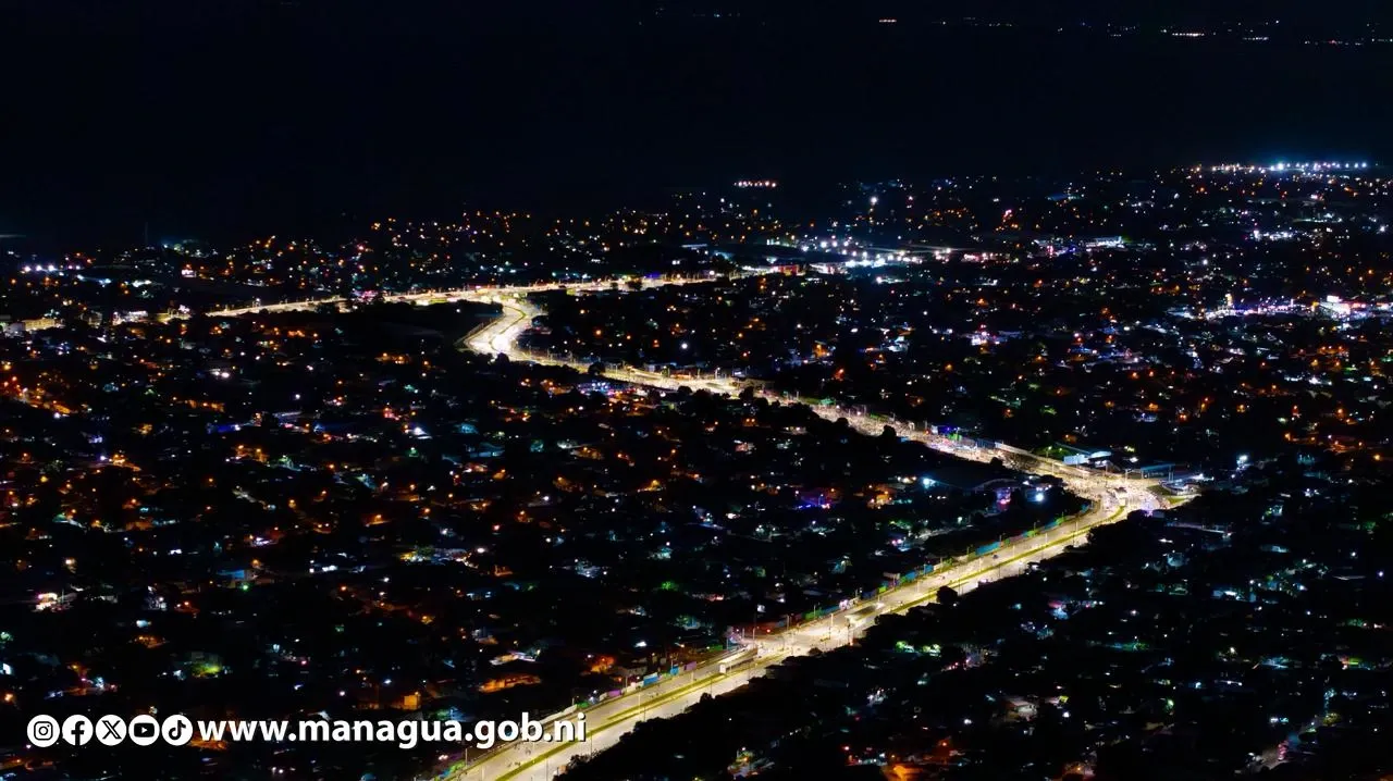 Entrega del Tramo Cuatro de la Pista Héroes de la Insurrección