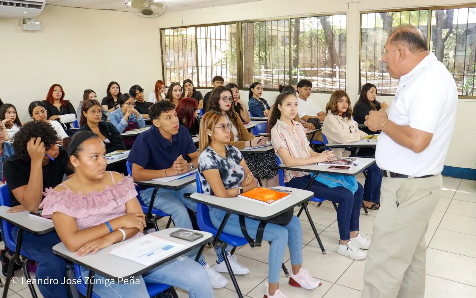 Universidades reciben a estudiantes de nuevo ingreso