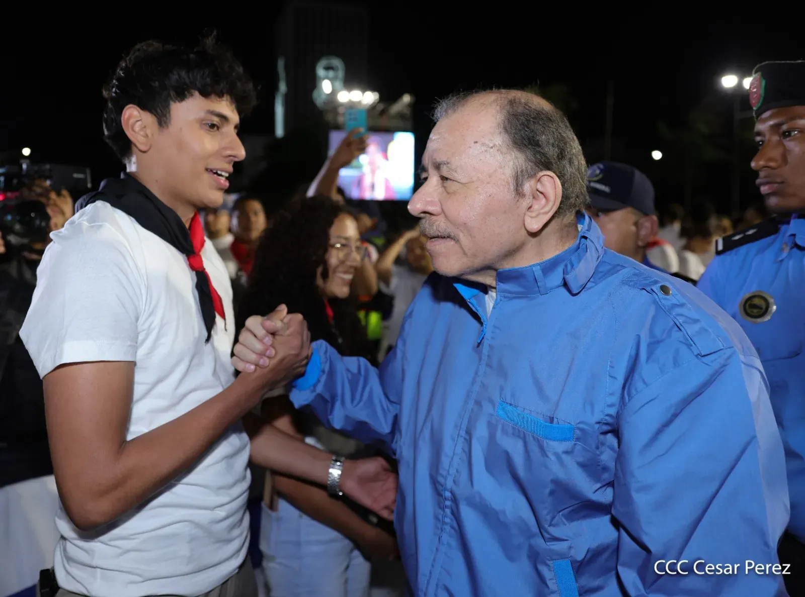 Entrega de primera Medalla de Reconciliación y Paz Cardenal Miguel Obando