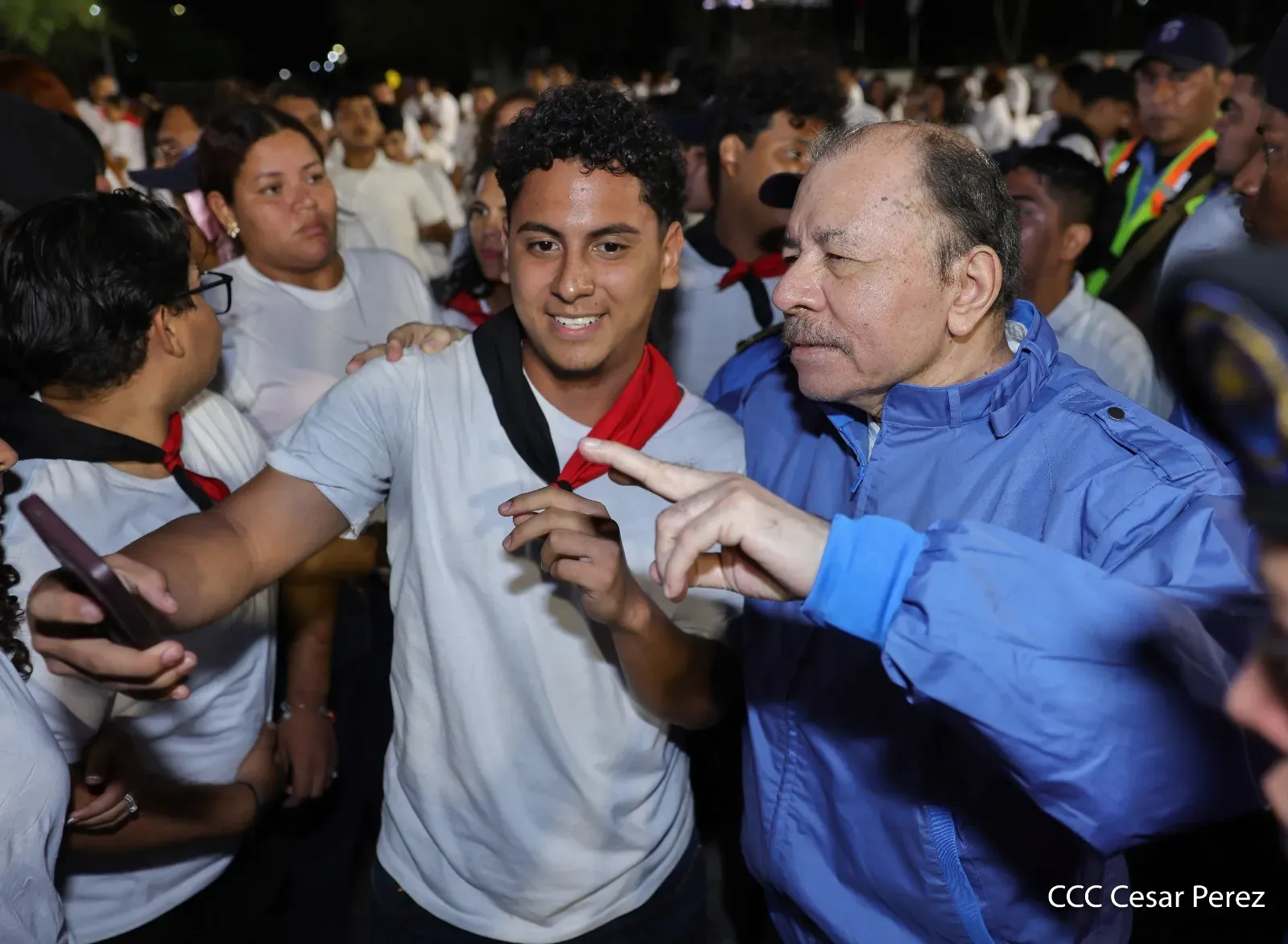 Entrega de primera Medalla de Reconciliación y Paz Cardenal Miguel Obando