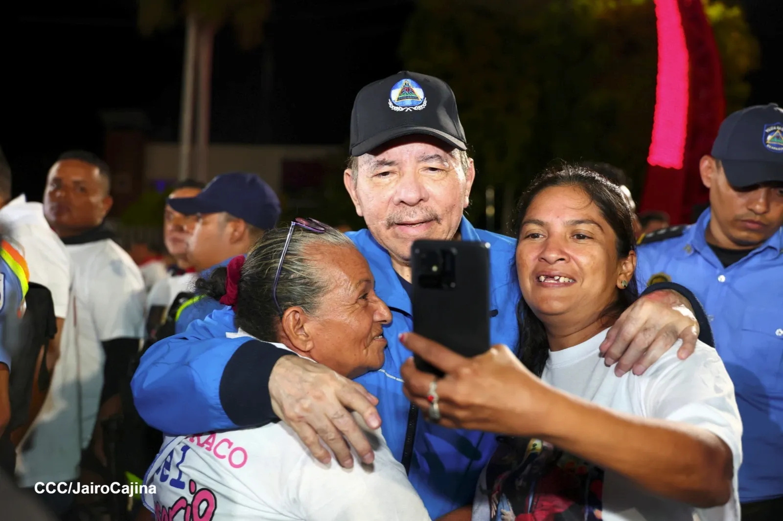 Cooperativas de Nicaragua reciben nuevas unidades de autobuses y microbuses de China