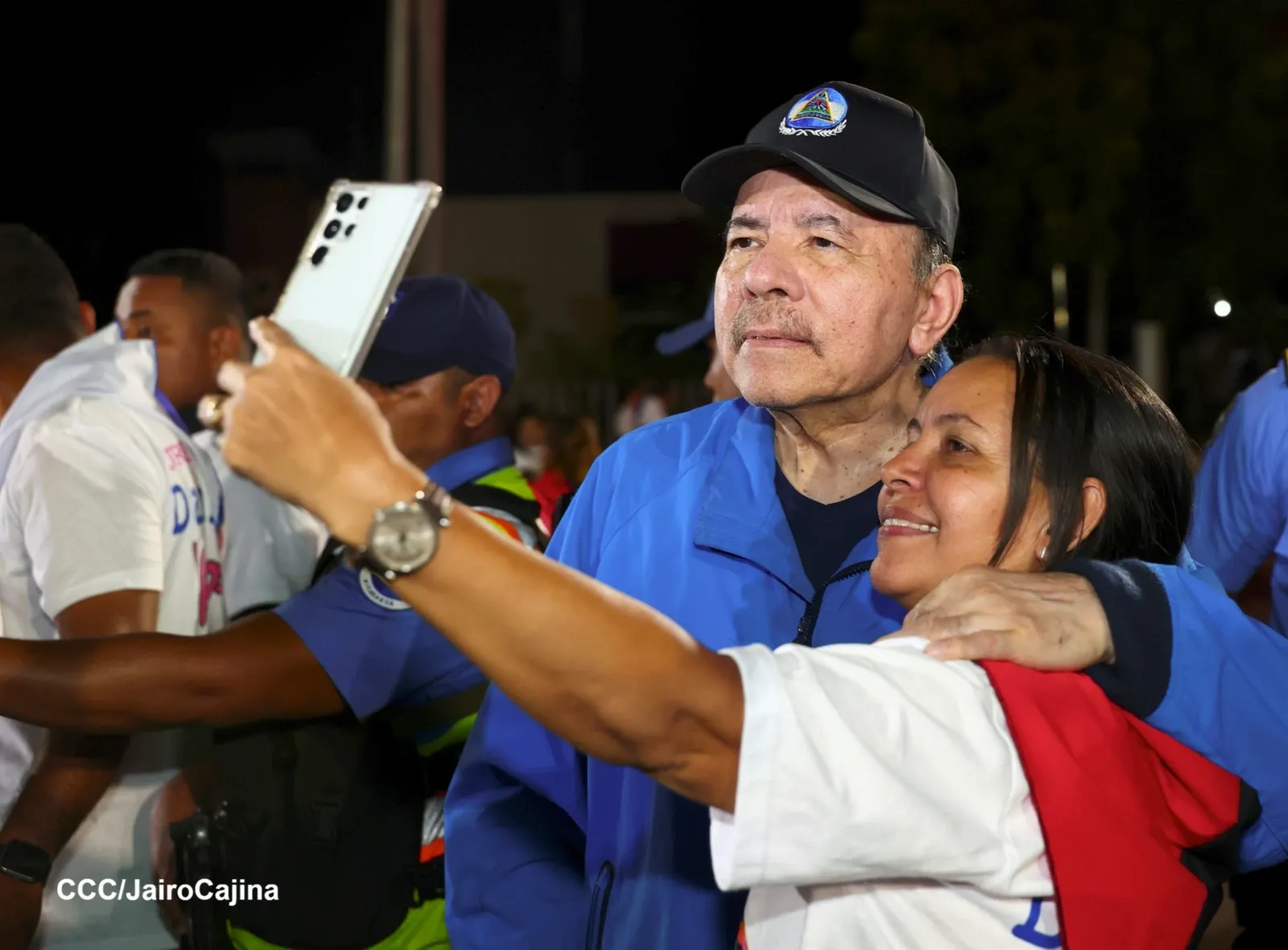 Cooperativas de Nicaragua reciben nuevas unidades de autobuses y microbuses de China