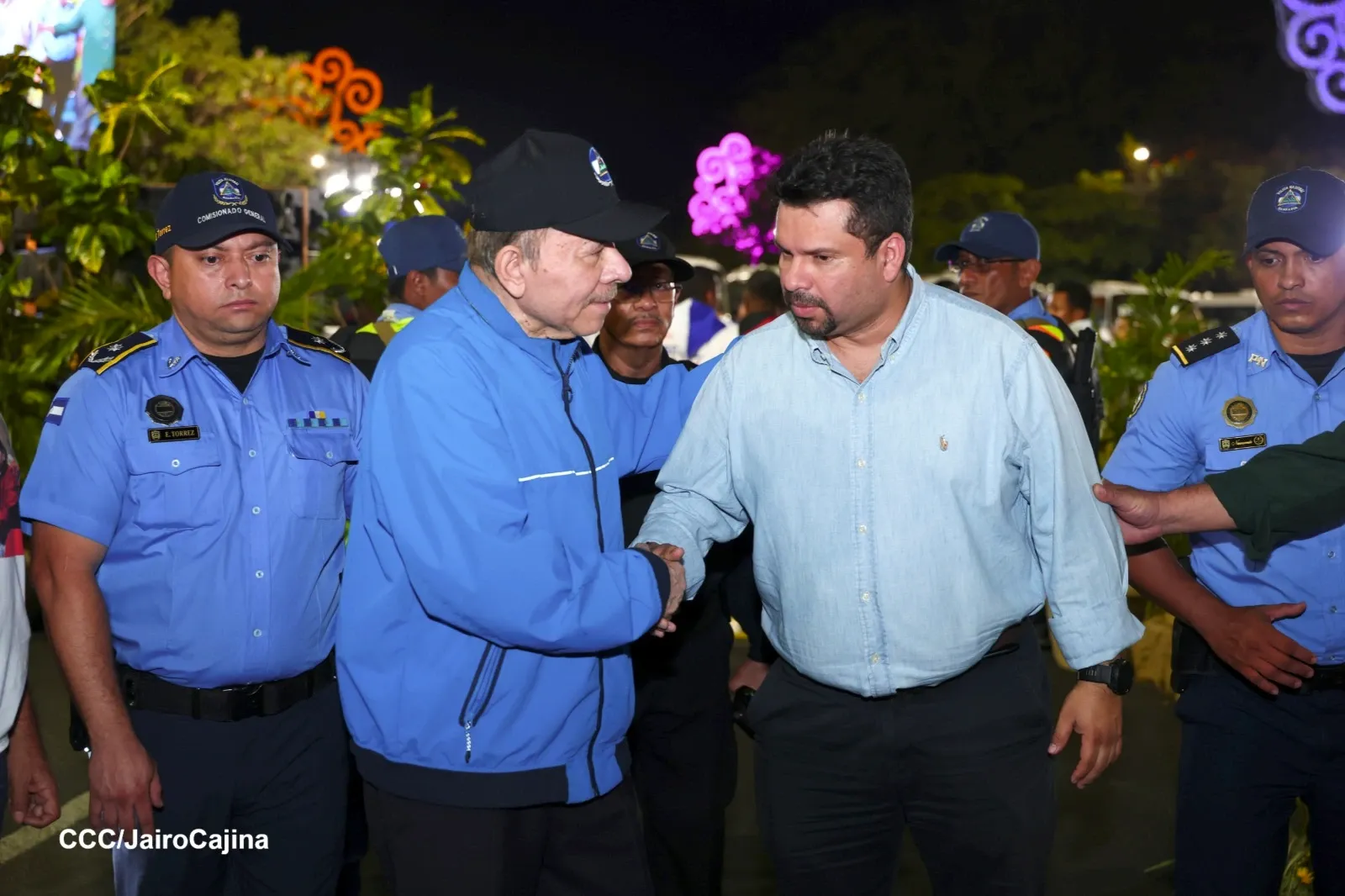 Cooperativas de Nicaragua reciben nuevas unidades de autobuses y microbuses de China