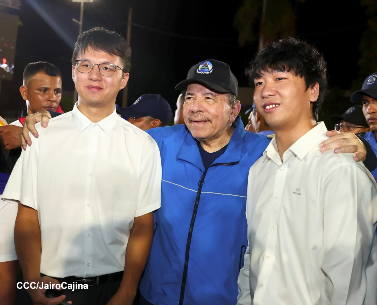 Cooperativas de Nicaragua reciben nuevas unidades de autobuses y microbuses de China