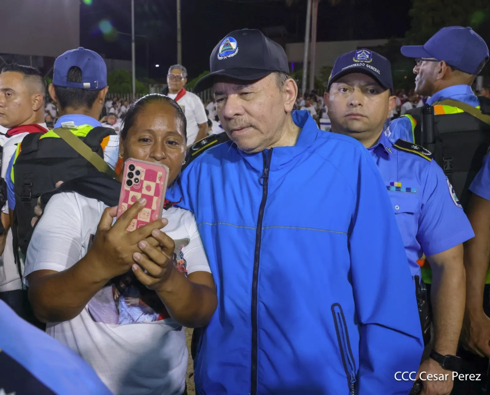 Cooperativas de Nicaragua reciben nuevas unidades de autobuses y microbuses de China