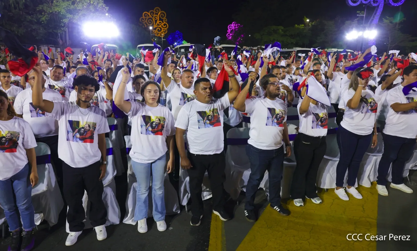 Cooperativas de Nicaragua reciben nuevas unidades de autobuses y microbuses de China