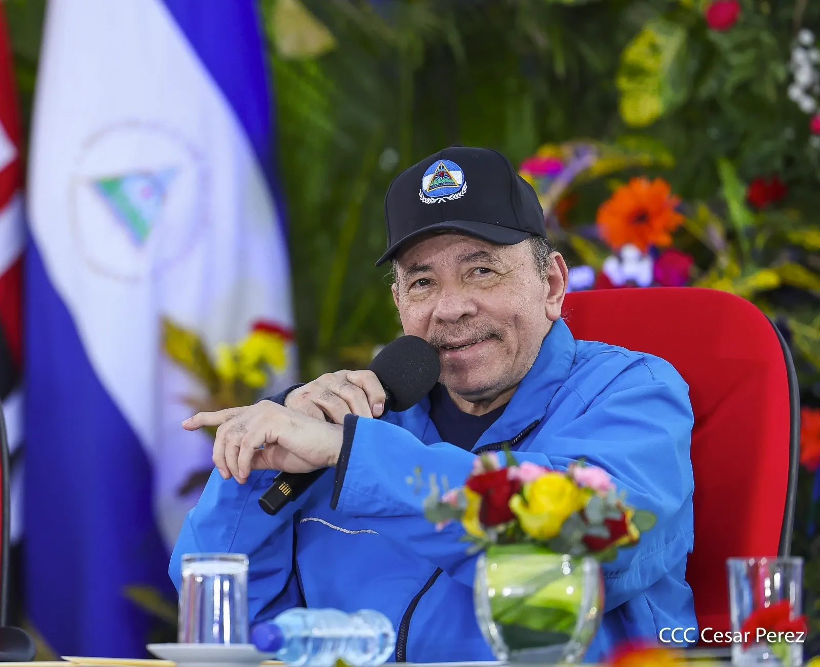 Cooperativas de Nicaragua reciben nuevas unidades de autobuses y microbuses de China