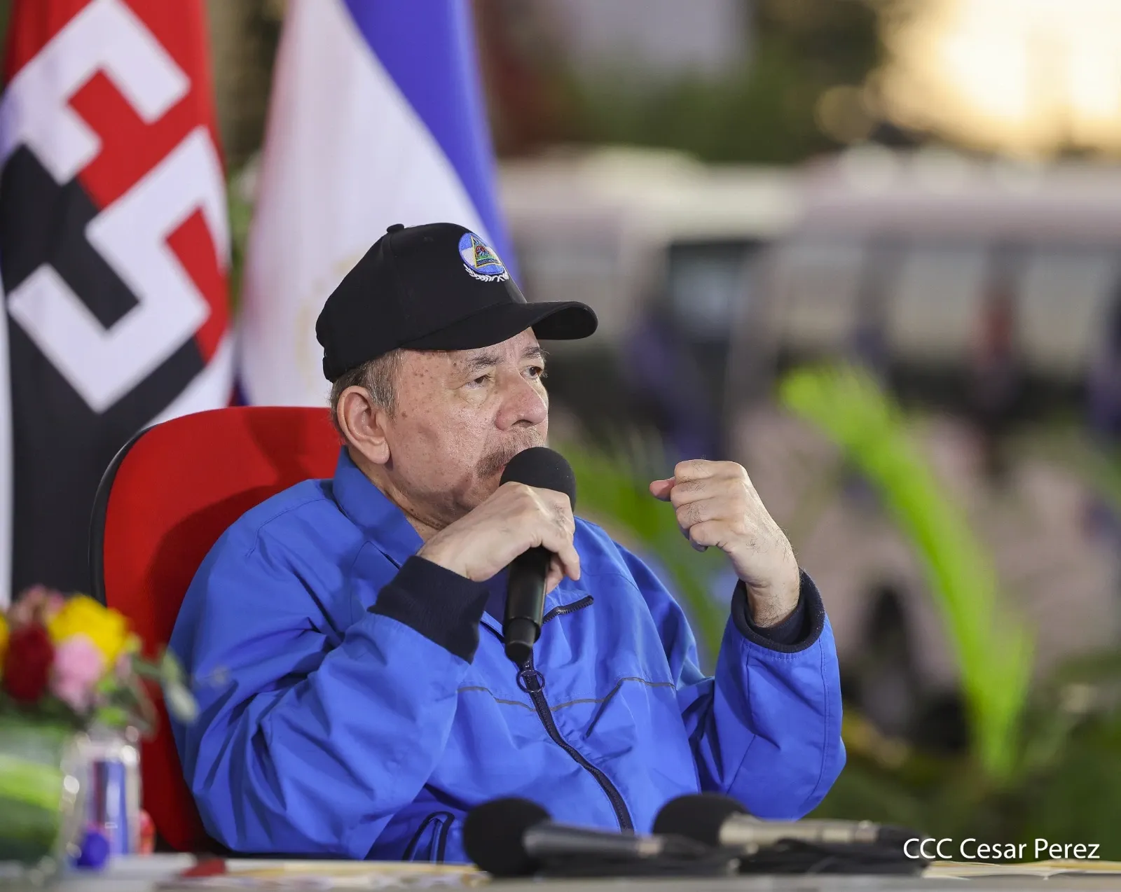 Cooperativas de Nicaragua reciben nuevas unidades de autobuses y microbuses de China