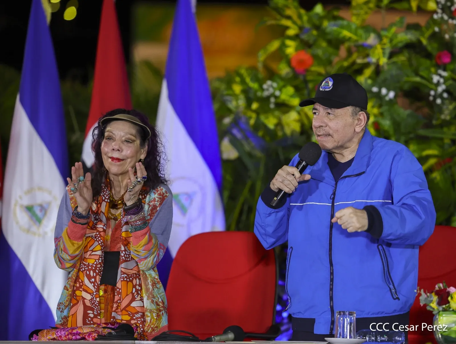 Cooperativas de Nicaragua reciben nuevas unidades de autobuses y microbuses de China