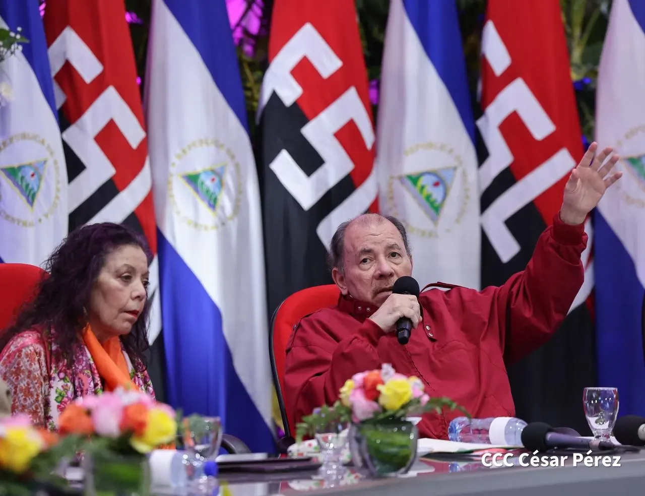 Entrega del Hospital Sandino Nuevo Amanecer en saludo al General de Hombres y Mujeres Libres