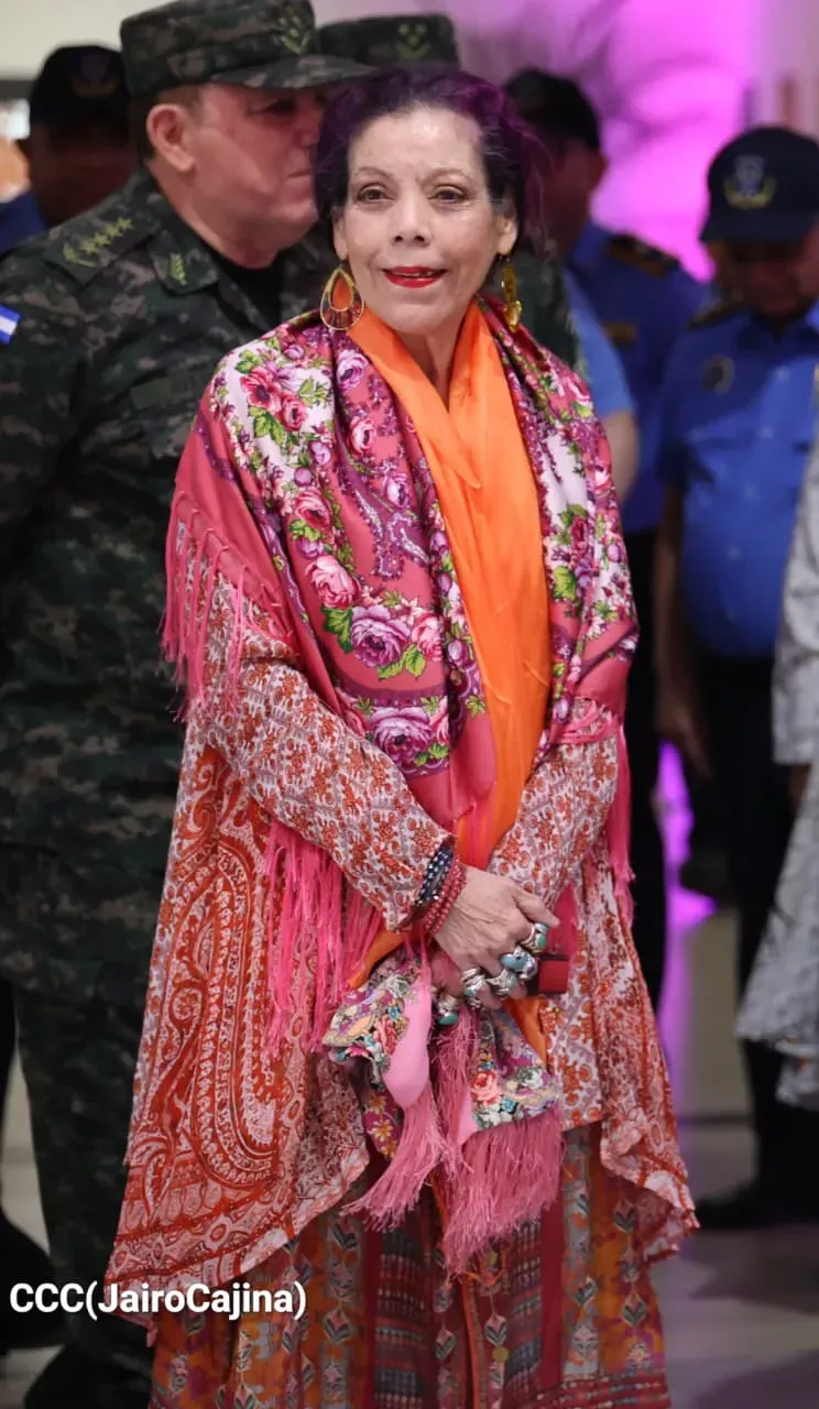 Entrega del Hospital Sandino Nuevo Amanecer en saludo al General de Hombres y Mujeres Libres
