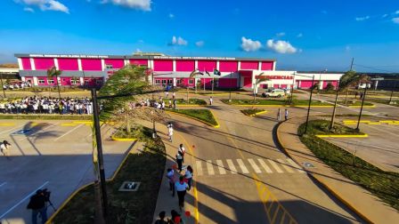 Entrega del Hospital Sandino Nuevo Amanecer en saludo al General de Hombres y Mujeres Libres