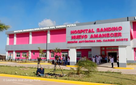 Entrega del Hospital Sandino Nuevo Amanecer en saludo al General de Hombres y Mujeres Libres
