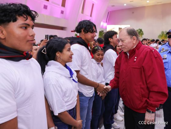 Entrega del Hospital Sandino Nuevo Amanecer en saludo al General de Hombres y Mujeres Libres
