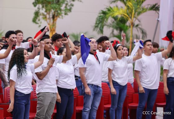 Entrega del Hospital Sandino Nuevo Amanecer en saludo al General de Hombres y Mujeres Libres