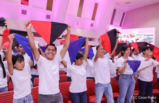 Entrega del Hospital Sandino Nuevo Amanecer en saludo al General de Hombres y Mujeres Libres