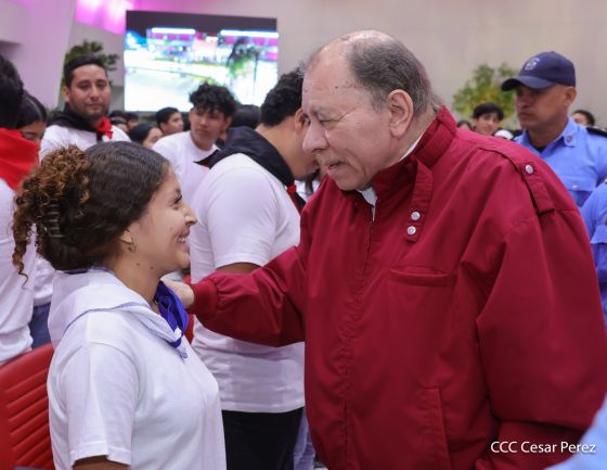 Entrega del Hospital Sandino Nuevo Amanecer en saludo al General de Hombres y Mujeres Libres