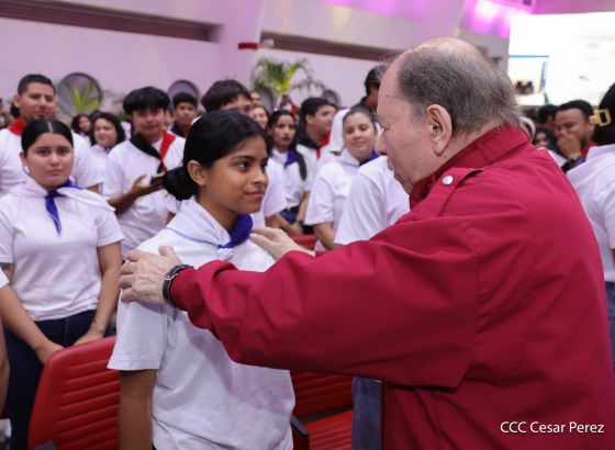 Entrega del Hospital Sandino Nuevo Amanecer en saludo al General de Hombres y Mujeres Libres