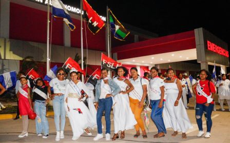 Entrega del Hospital Sandino Nuevo Amanecer en saludo al General de Hombres y Mujeres Libres