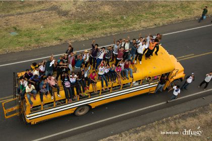 Imágenes aéreas de caravanas entrando a Managua para celebrar el 35/19