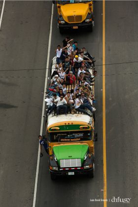 Imágenes aéreas de caravanas entrando a Managua para celebrar el 35/19