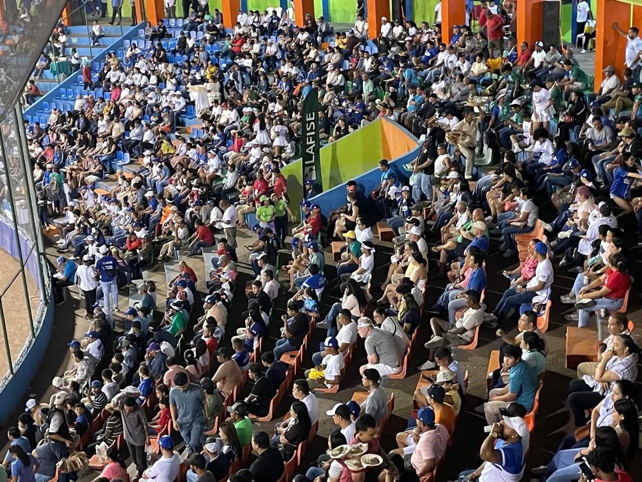 Estadio Yamil Ríos Ugarte recibe la intensidad del béisbol entre Nicaragua y Cuba