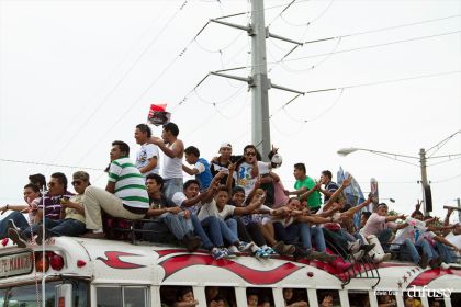 Caravanas de todo el país llegan a Managua para celebración del 35/19