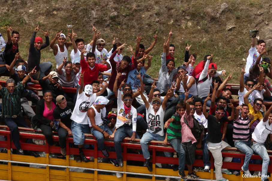 Caravanas de todo el país llegan a Managua para celebración del 35/19