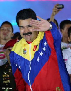 Daniel y Rosario celebran el 35/19 en Plaza La Fé